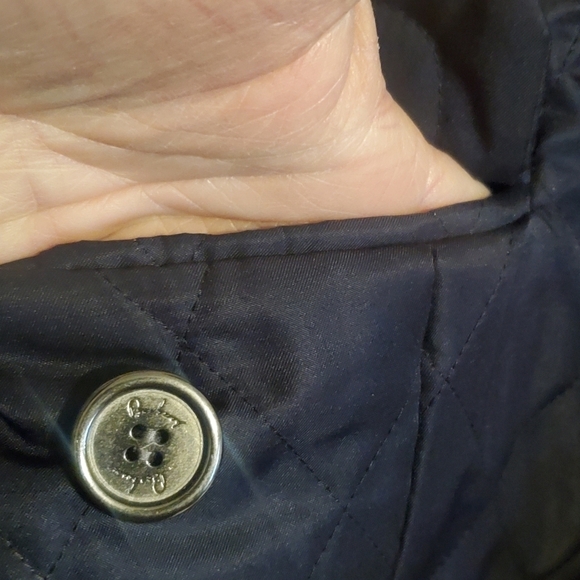 Burberry Navy Quilted Peacoat Nova check. Lined jacket. Sz small. - Picture 8 of 16